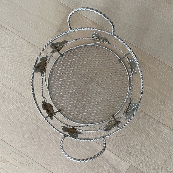 Silver Leaves Basket With Two Handles - Picture 6 of 8